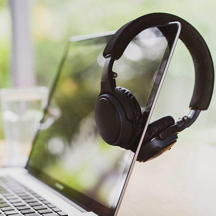 Headset Paa Laptop